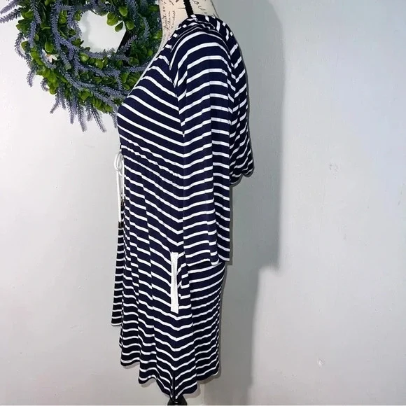 Dakini,M pocketed deepV contrast yoke, tassel drawstring waist side vents,hooded - Picture 5 of 8